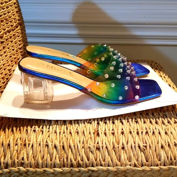 Shoes - Picture 2 of 3